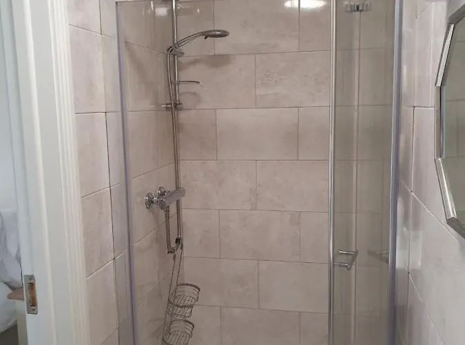 Bed & Breakfast Willards 3*